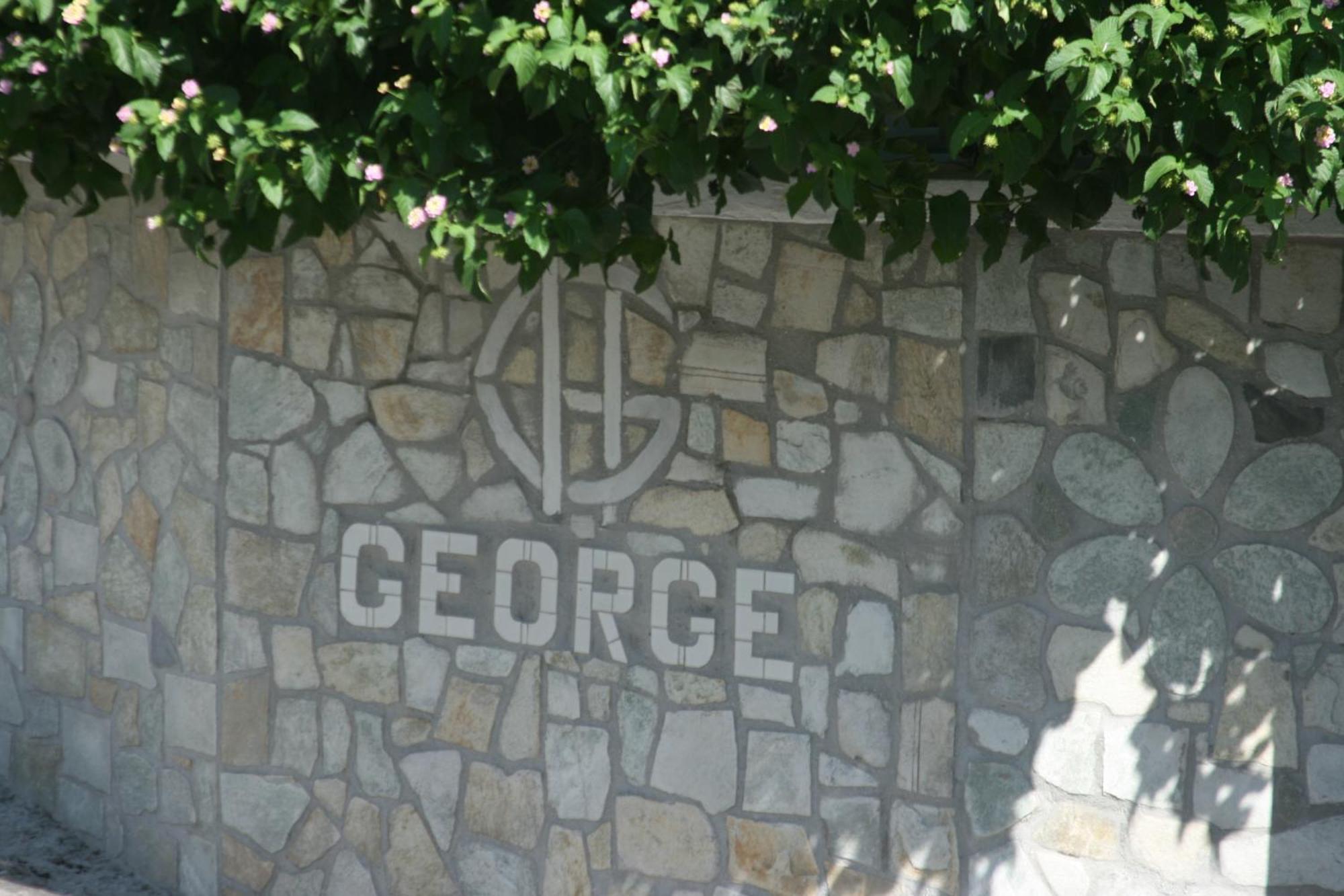 George Apartments Livadia  Eksteriør bilde